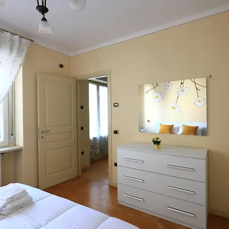 Da Meggy Apartman Stresa